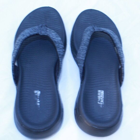 Skechers Size 7 Black On The Go 600 Preferred Comfort Flip Flop Thong Sandals - Picture 8 of 9